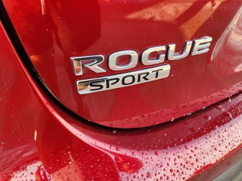 Used 2021 Nissan Rogue Sport S FWD image 8