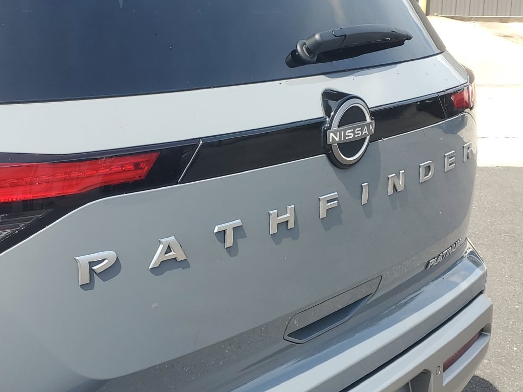 Used 2025 Nissan Pathfinder Platinum w/ Cargo Package FWD image 17