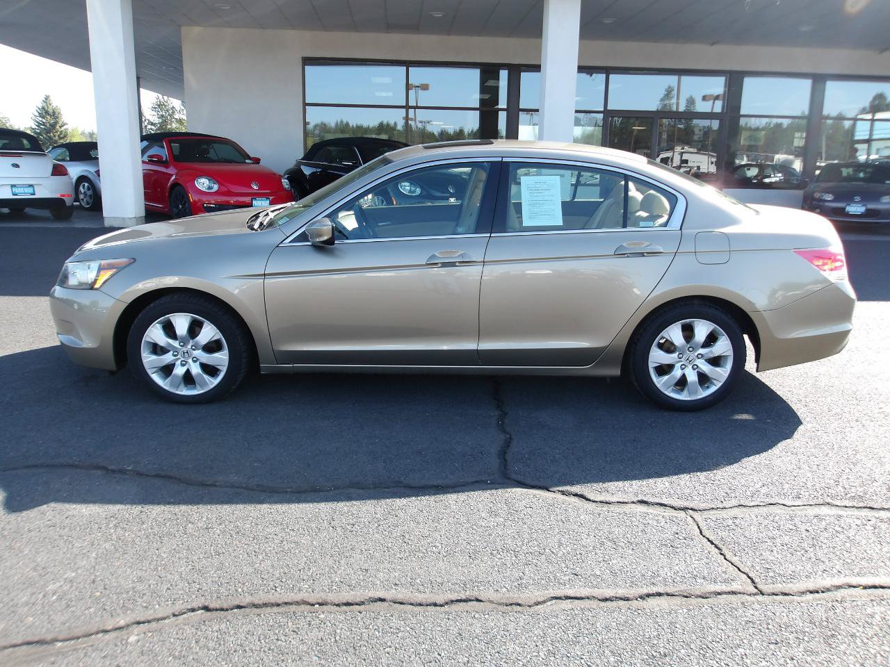 Used 2009 Honda Accord EX image 2