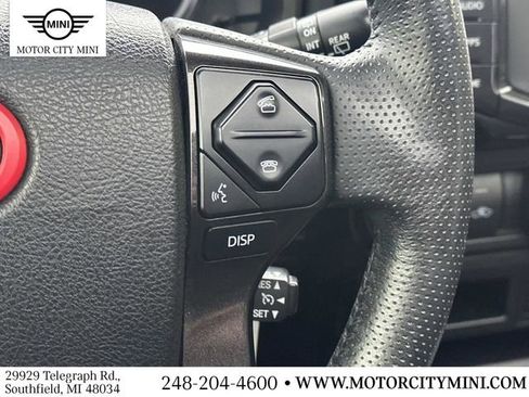 Used 2018 Toyota 4Runner TRD Off-Road Premium w/ TRD Performance Package image 26