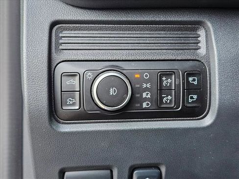Certified 2025 Ford F250 Lariat AWD/4WD image 21