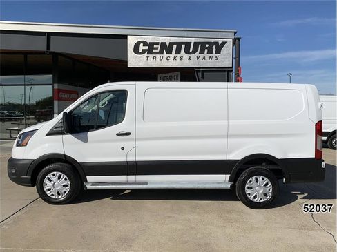 Used 2023 Ford Transit 250 Low Roof w/ Exterior Upgrade Package image 4