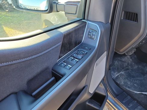 New 2026 Ford F350 Lariat w/ Black Appearance Package AWD/4WD image 7