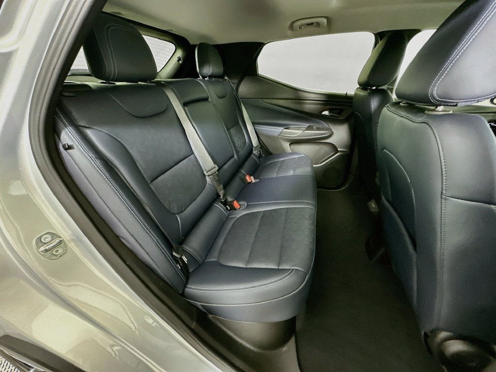 Used 2023 Chevrolet Bolt EUV Premier w/ Sun & Sound Package FWD image 26