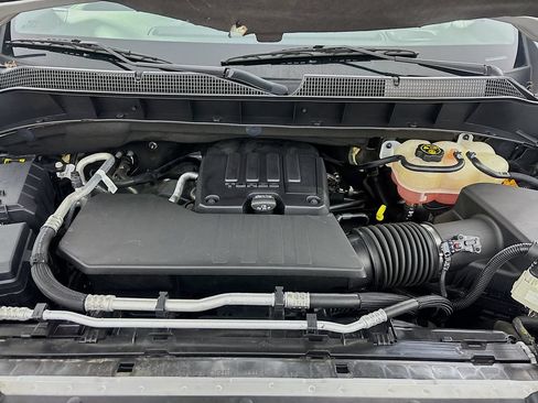 Used 2022 Chevrolet Silverado 1500 Custom AWD/4WD image 28