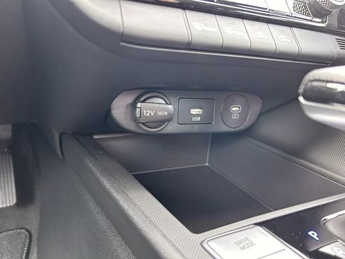 New 2025 Hyundai Elantra Blue image 14