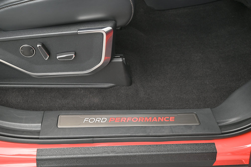 Used 2022 Ford F150 Raptor w/ Equipment Group 801A High AWD/4WD image 47