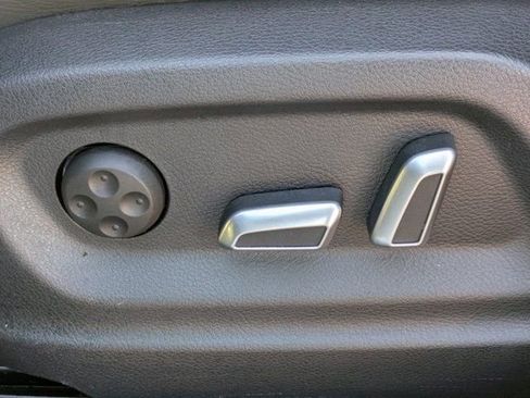 Used 2018 Audi Q3 2.0T Premium image 17