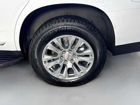 Used 2025 GMC Yukon Denali AWD/4WD image 37