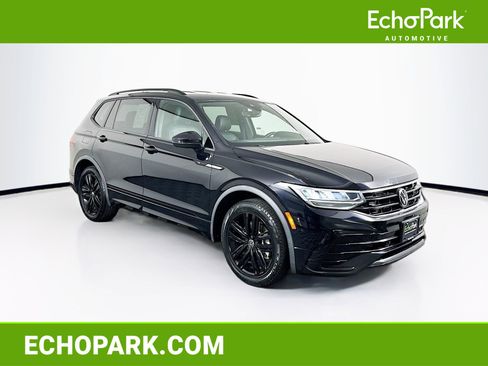 Used 2022 Volkswagen Tiguan SE R-Line image 1