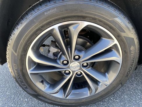 Used 2023 Buick Encore GX Select w/ Safety Package II image 32