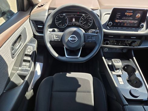 Used 2023 Nissan Rogue S AWD/4WD image 16