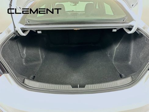 Used 2023 Chevrolet Malibu LT FWD image 11