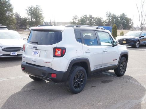 Used 2018 Jeep Renegade Trailhawk image 5
