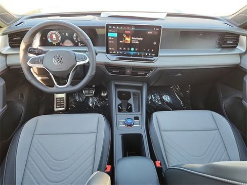 New 2026 Volkswagen Tiguan SE R-Line image 27