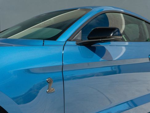 Used 2021 Ford Mustang Shelby GT500 w/ Technology Package RWD image 27