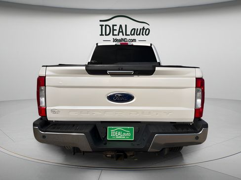 Used 2017 Ford F250 Lariat w/ Chrome Package AWD/4WD image 4