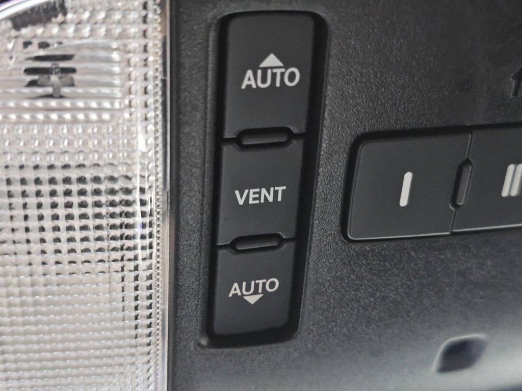 Used 2019 Jeep Grand Cherokee Altitude AWD/4WD image 20