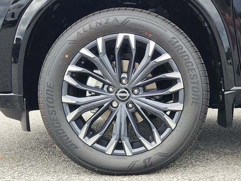 Used 2026 Nissan Rogue Platinum w/ Platinum Premium Package image 6