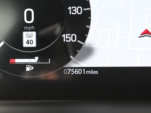 Used 2022 Land Rover Discovery HSE R-Dynamic image 18