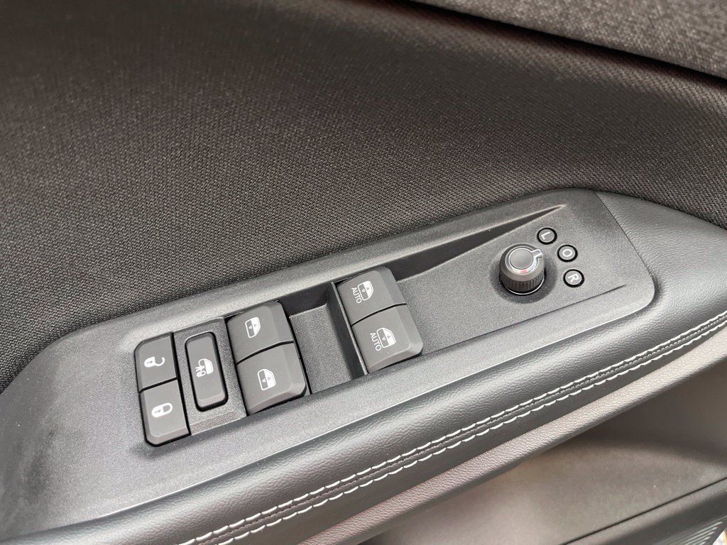 New 2026 Jeep Cherokee Laredo AWD/4WD image 7