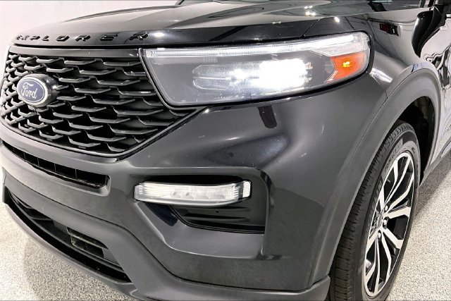 Used 2022 Ford Explorer ST-Line w/ Class IV Trailer Tow Package AWD/4WD image 40