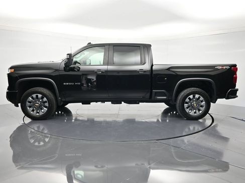 Used 2024 Chevrolet Silverado 2500 Custom w/ Custom Value Package AWD/4WD image 8