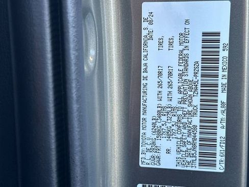 Used 2024 Toyota Tacoma TRD Off-Road image 32