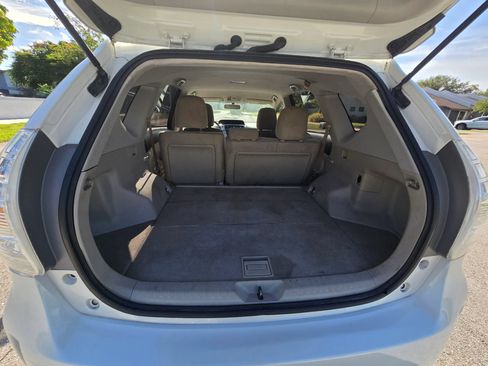Used 2013 Toyota Prius V Three FWD image 28