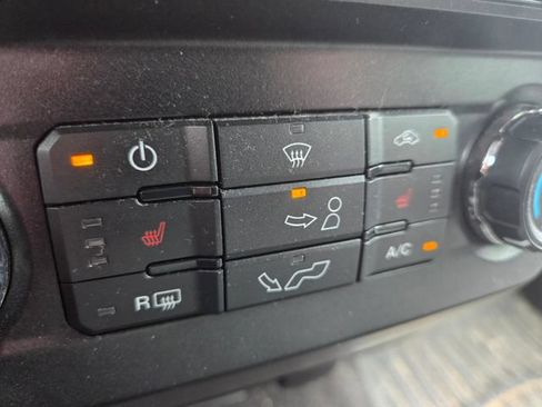 Used 2018 Ford F150 XLT w/ Equipment Group 302A Luxury AWD/4WD image 19