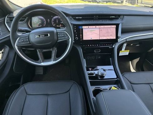 New 2026 Jeep Grand Cherokee Limited AWD/4WD image 23