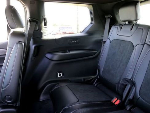 New 2025 Jeep Grand Cherokee L Altitude image 21