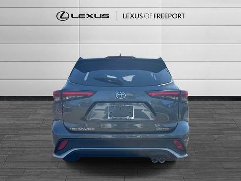 Used 2023 Toyota Highlander XSE image 5