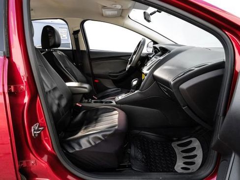 Used 2013 Ford Focus SE image 29