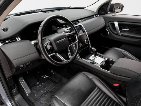 Used 2021 Land Rover Discovery Sport SE image 5