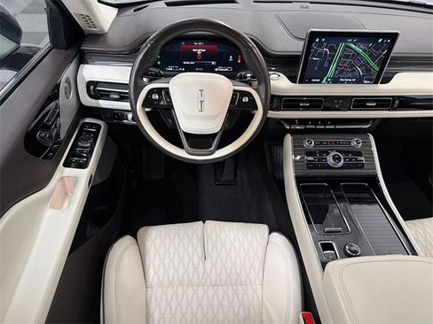 Used 2023 Lincoln Aviator Black Label w/ Jet Package image 23