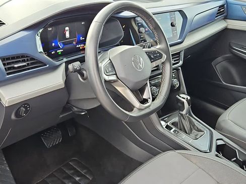 Used 2024 Volkswagen Taos SE image 10