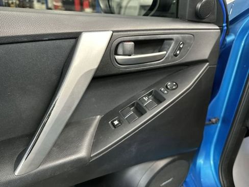 Used 2010 MAZDA MAZDA3 s Sport FWD image 17