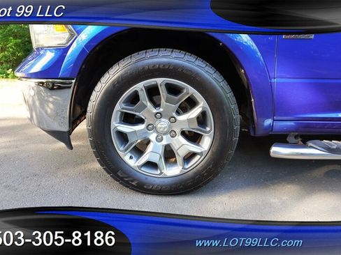Used 2019 RAM 1500 Laramie w/ Convenience Group AWD/4WD image 3