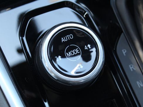 New 2026 Chevrolet Colorado ZR2 w/ ZR2 Bison Edition image 19