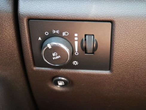 Used 2015 Jeep Grand Cherokee Summit w/ Platinum Series Group AWD/4WD image 25