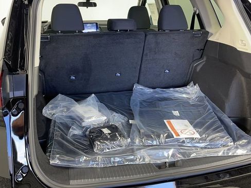 New 2025 Nissan Rogue S image 32