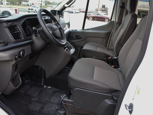 Used 2024 Ford Transit 350 XLT image 10