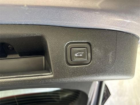 Used 2024 Chevrolet Blazer EV RS image 25