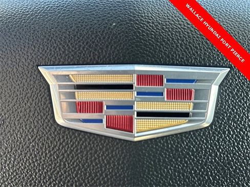 Used 2023 Cadillac XT4 Luxury image 32