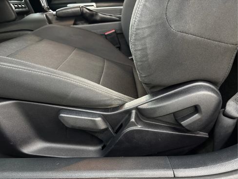 Used 2015 Ford Mustang Convertible RWD image 23