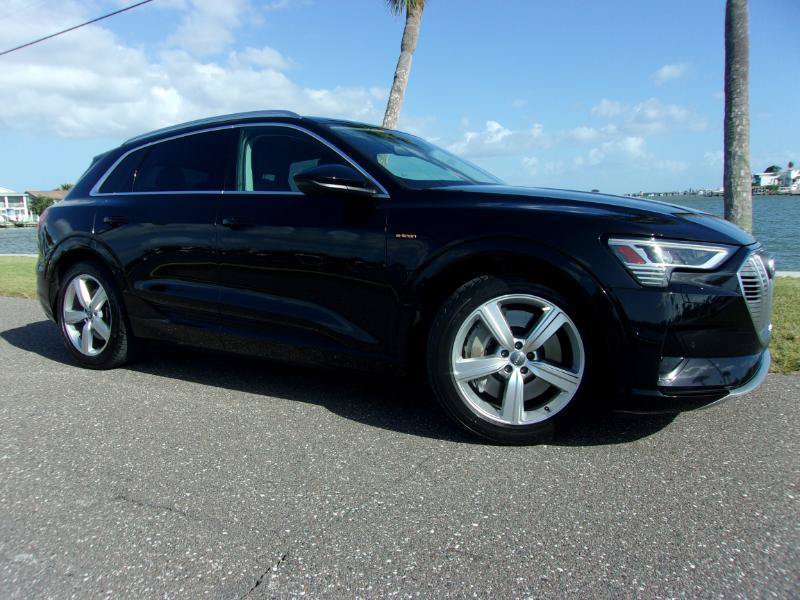 Used 2019 Audi e-tron Premium Plus AWD/4WD image 3