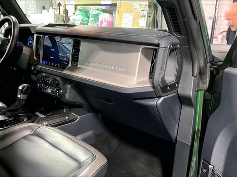 Used 2025 Ford Bronco Outer Banks image 15