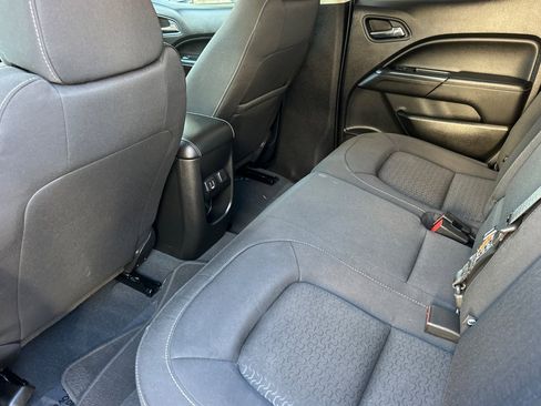 Used 2021 GMC Canyon Elevation image 14