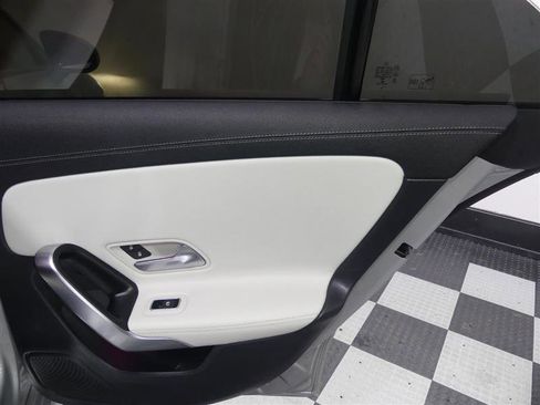 Used 2022 Mercedes-Benz CLA 35 AMG 4MATIC image 26